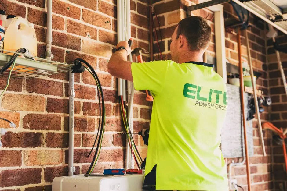 Magazyn energii – co to jest, jak działa i czy zasili dom w czasie awarii